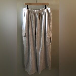 Skims Cotton Fleece Oversized Cargo Sweatpants - Light Heather Grey